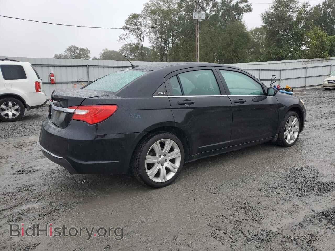 2013 CHRYSLER 200 - VIN: 1C3CCBAB3DN704450 - Фото 3