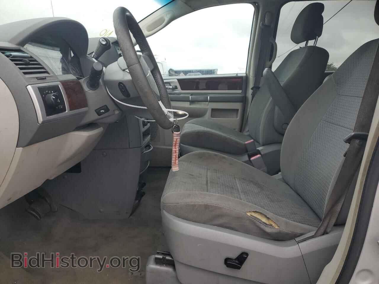 2010 CHRYSLER MINIVAN - VIN: 2A4RR5D18AR450557 - Фото 7