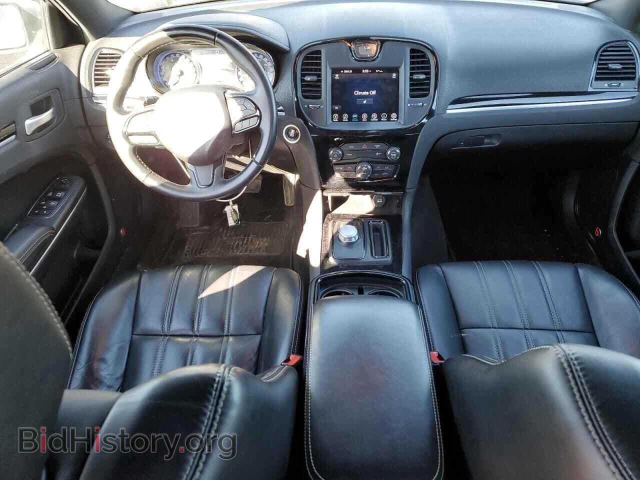 2017 CHRYSLER 300 - VIN: 2C3CCAGG1HH648049 - Photo 8