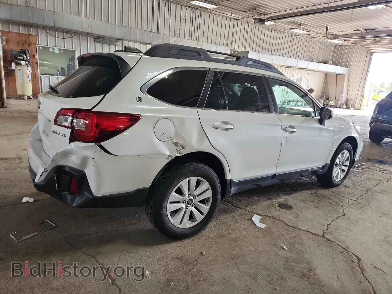 2019 SUBARU OUTBACK - VIN: 4S4BSAFC9K3233432 - Фото 3