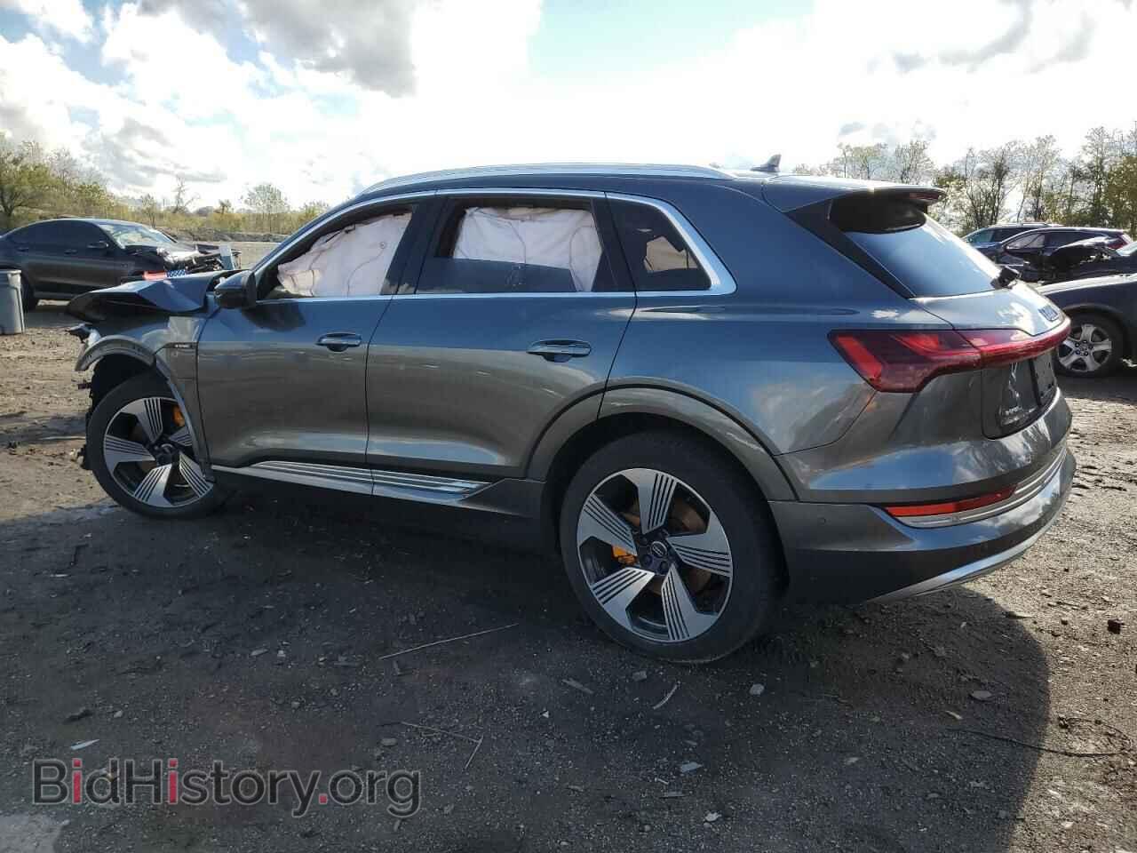 2019 AUDI E-TRON - VIN: WA1VAAGE2KB006605 - Фото 2