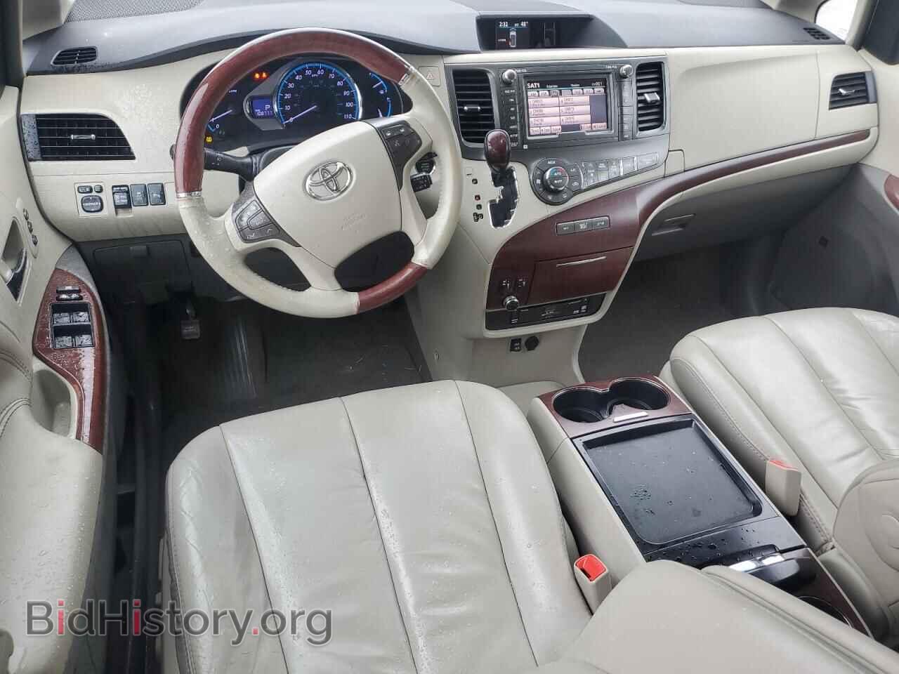 2011 TOYOTA All Models - VIN: 5TDDK3DC6BS024496 - Фото 8