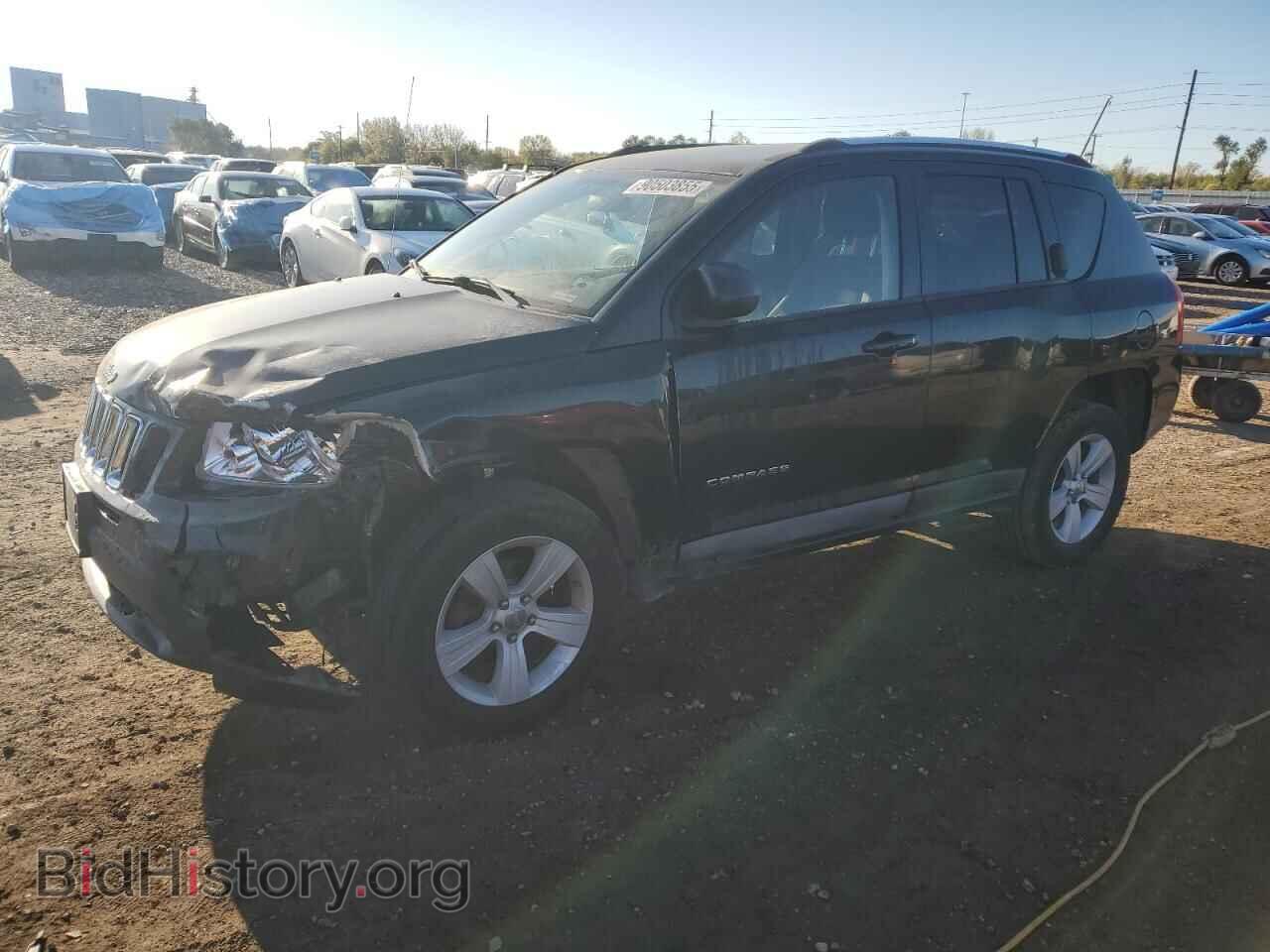 Photo 1J4NT1FB8BD151475 - JEEP COMPASS 2011