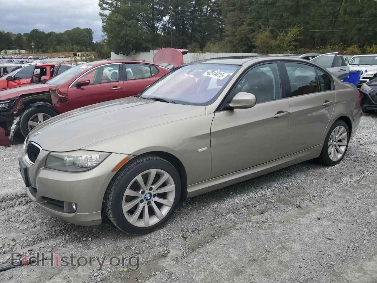Photo WBAPH7C53BE461090 - BMW 3 SERIES 2011