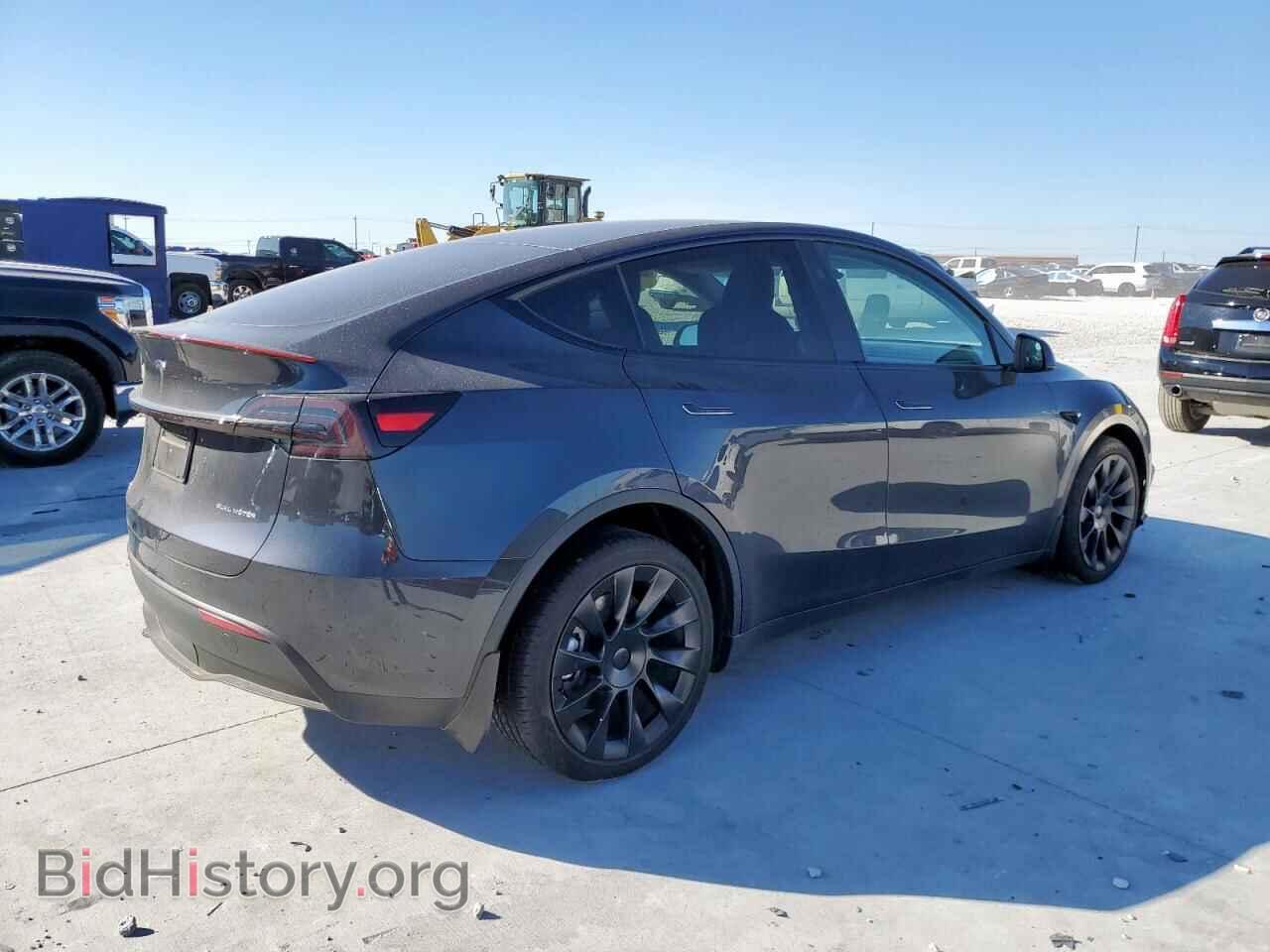 2024 TESLA MODEL Y - VIN: 7SAYGDEEXRA242562 - Photo 3