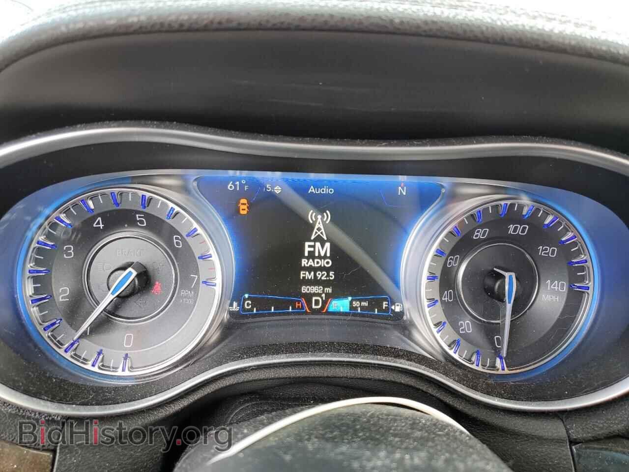 2016 CHRYSLER 300 - VIN: 2C3CCAEG8GH128223 - Фото 9
