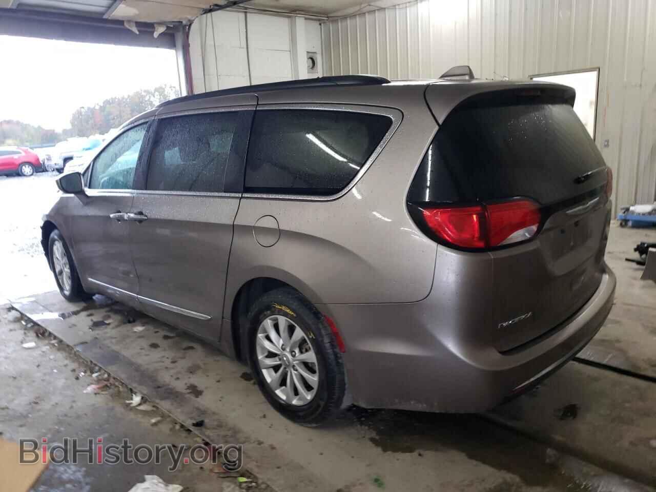 2017 CHRYSLER PACIFICA - VIN: 2C4RC1BG6HR747196 - Photo 2