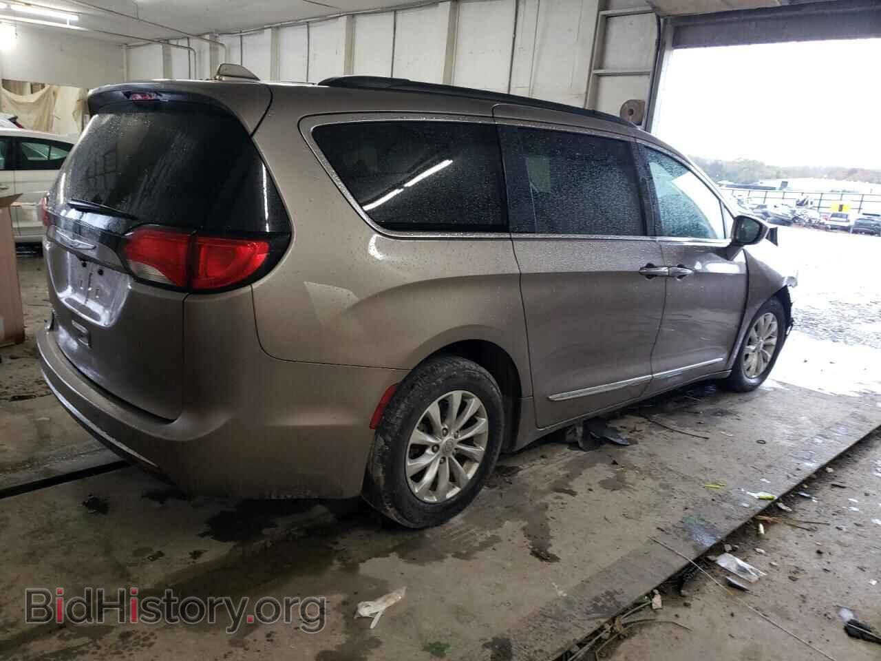 2017 CHRYSLER PACIFICA - VIN: 2C4RC1BG6HR747196 - Photo 3