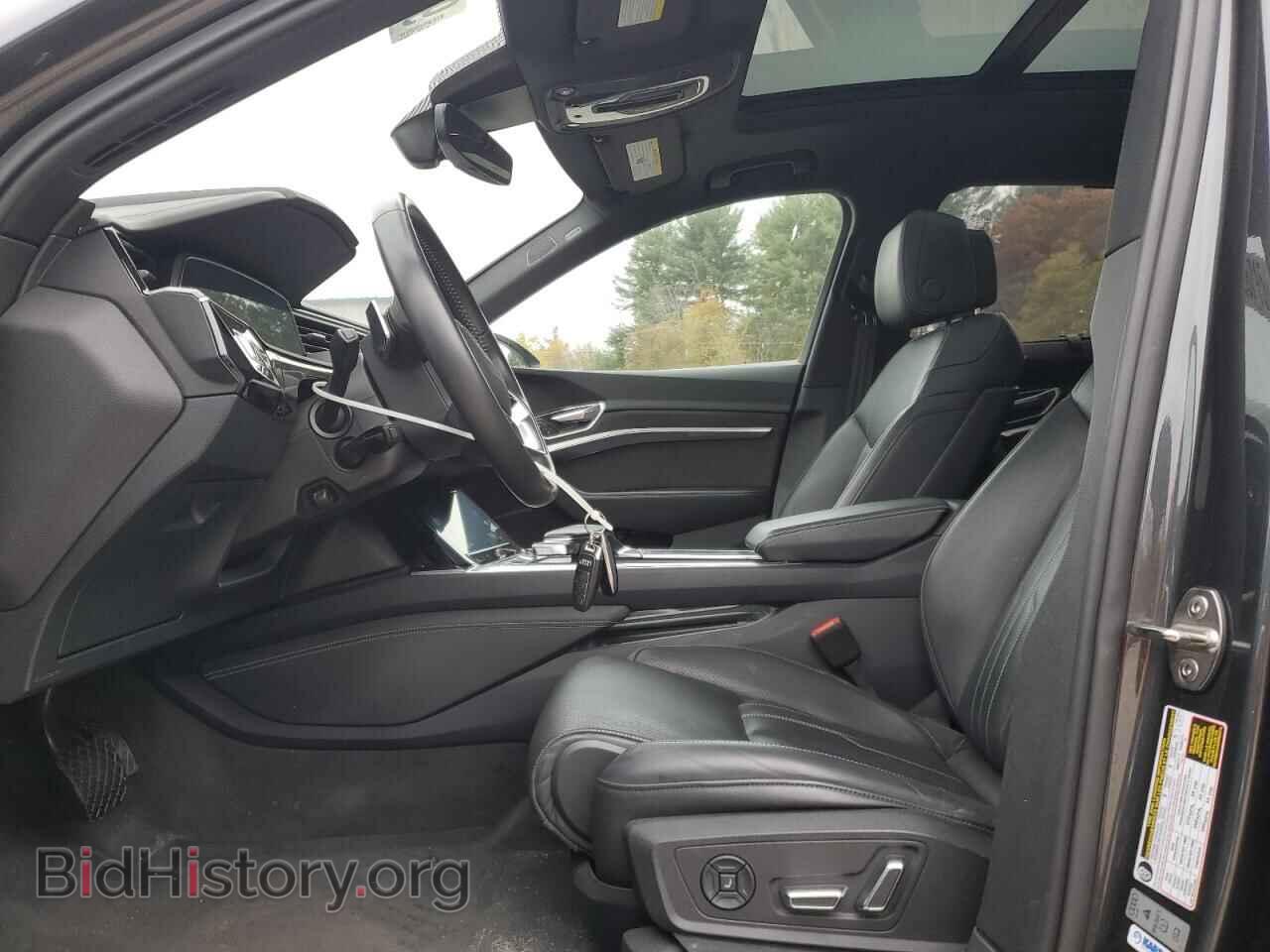2019 AUDI E-TRON - VIN: WA1VAAGE8KB005443 - Photo 7