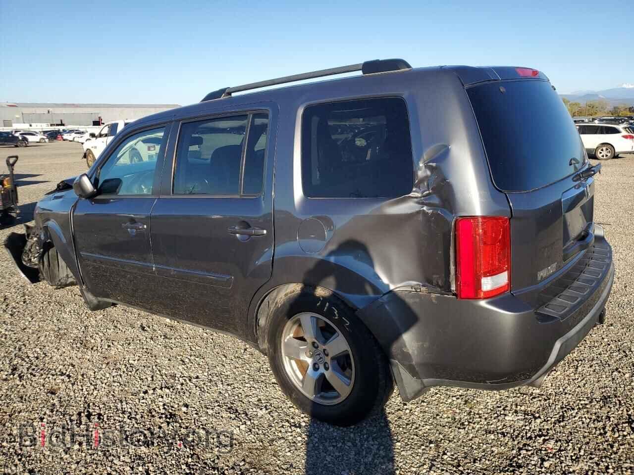 2011 HONDA PILOT - VIN: 5FNYF4H50BB076573 - Фото 2