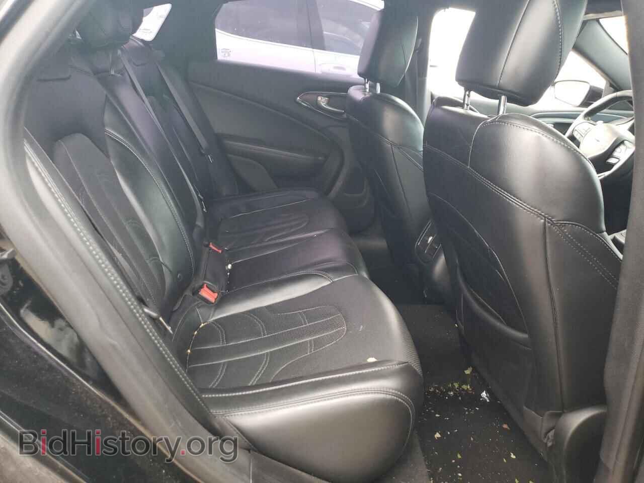 2016 CHRYSLER 200 - VIN: 1C3CCCDG2GN105539 - Photo 10