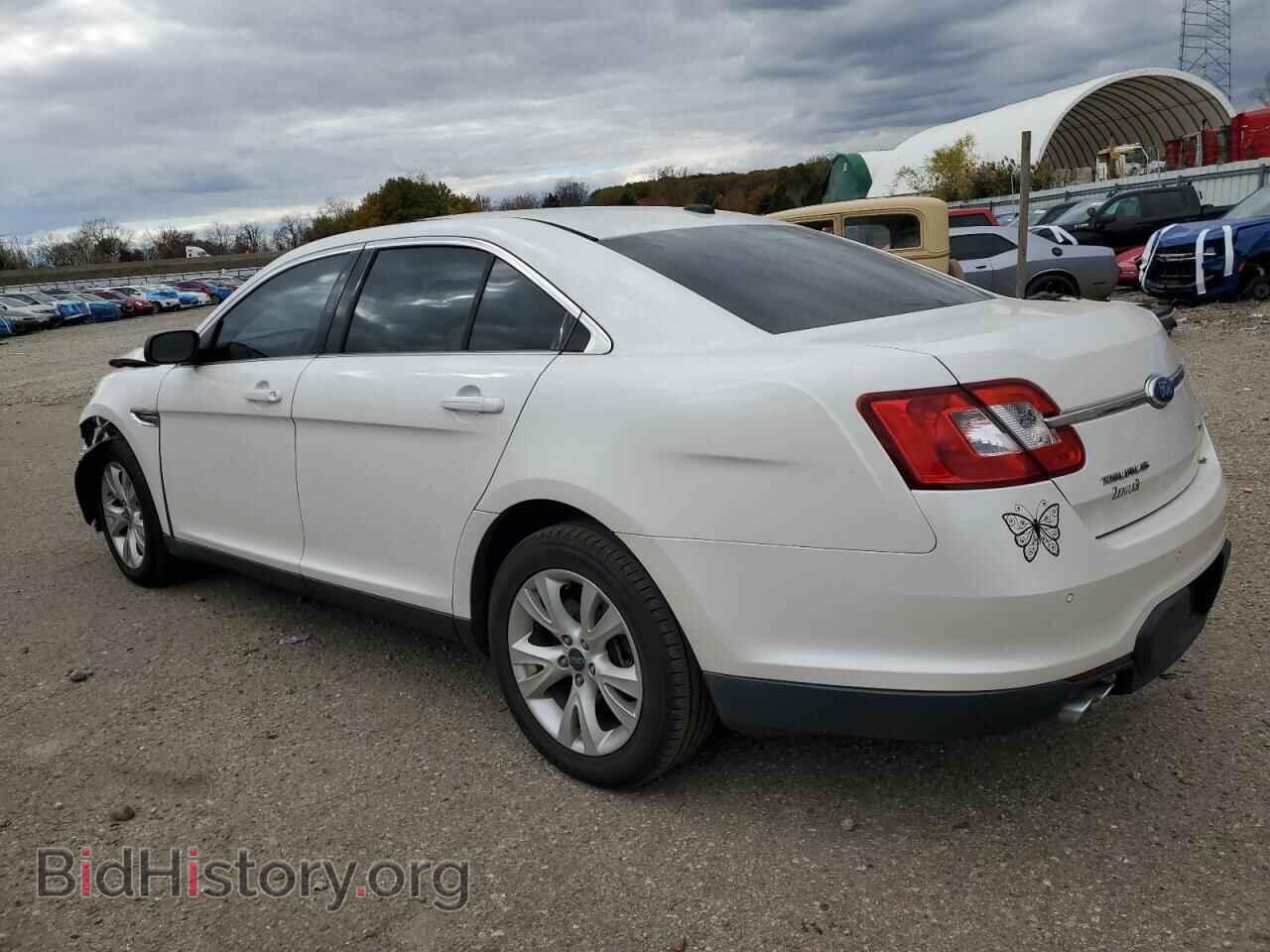 2011 FORD TAURUS - VIN: 1FAHP2EW5BG178753 - Фото 2