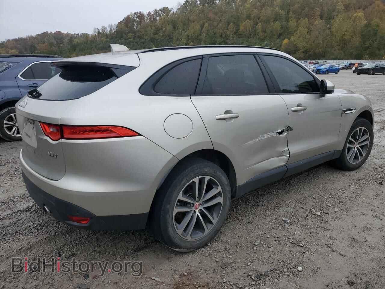 2017 JAGUAR F-PACE - VIN: SADCJ2BV6HA085855 - Фото 3