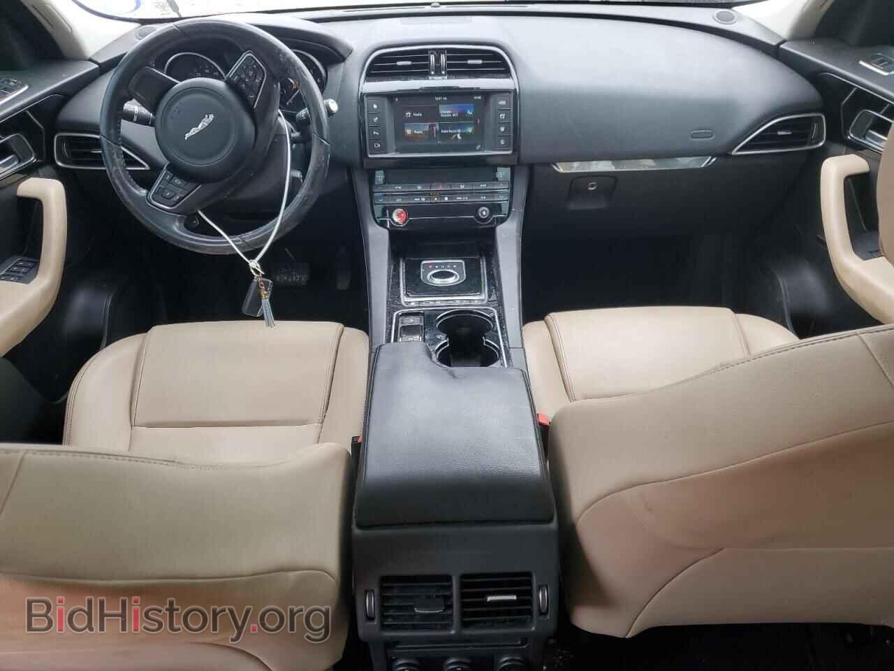 2017 JAGUAR F-PACE - VIN: SADCJ2BV6HA085855 - Фото 8