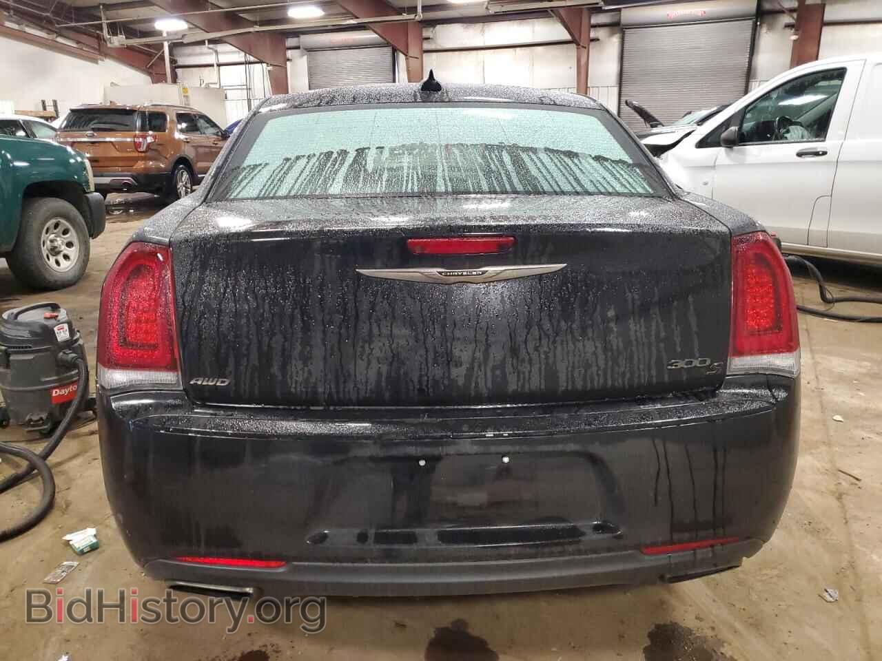 2016 CHRYSLER 300 - VIN: 2C3CCAGG2GH296579 - Фото 6