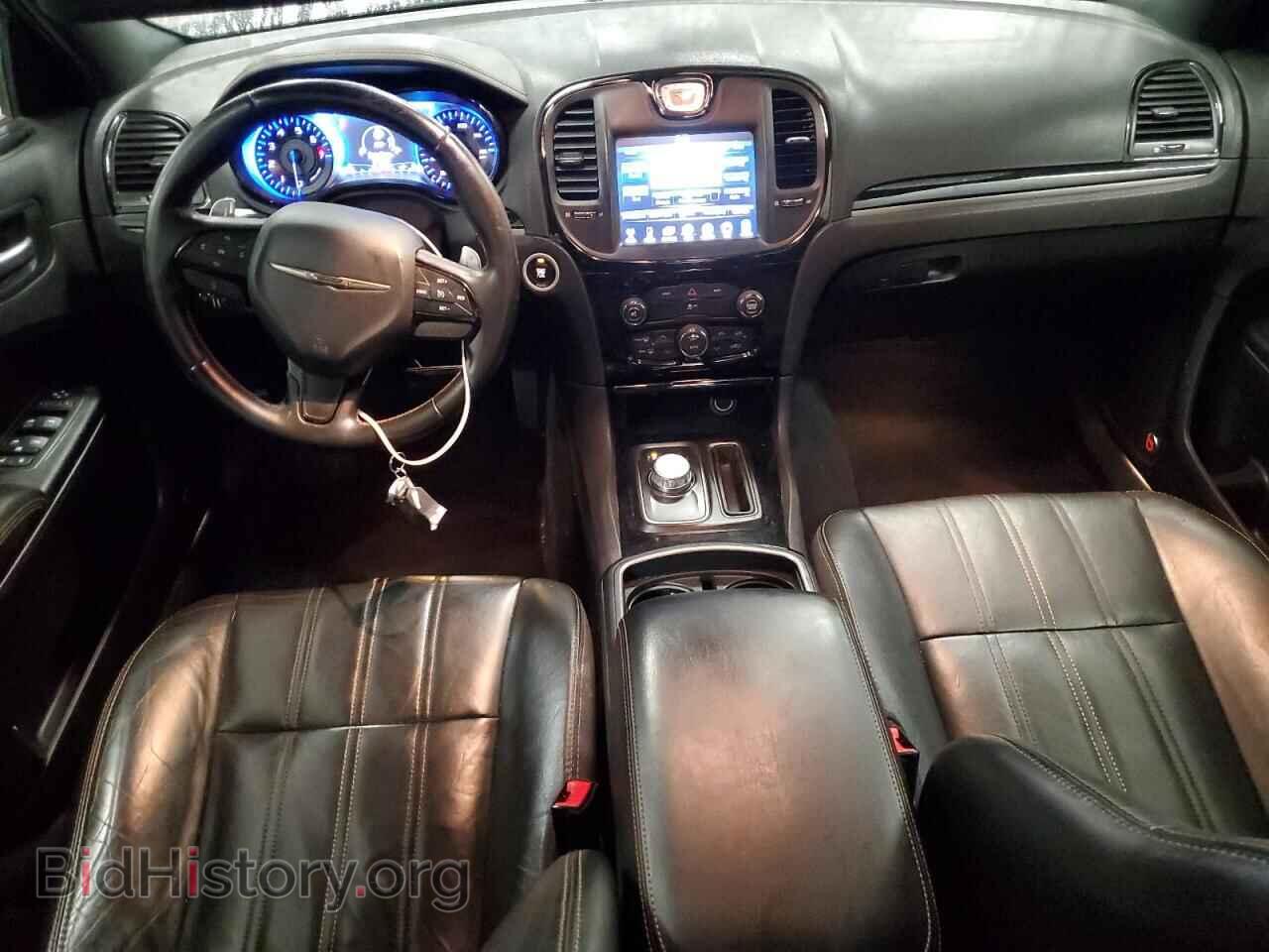 2016 CHRYSLER 300 - VIN: 2C3CCAGG2GH296579 - Фото 8