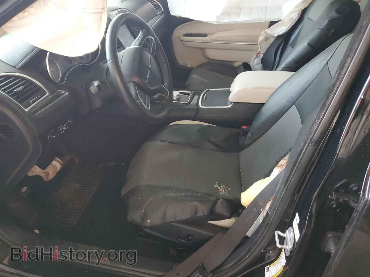 2019 CHRYSLER 300 - VIN: 2C3CCAAG4KH501188 - Фото 7
