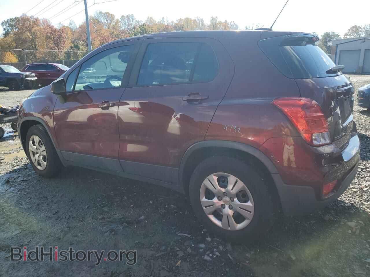 2017 CHEVROLET TRAX - VIN: 3GNCJKSBXHL185183 - Фото 2