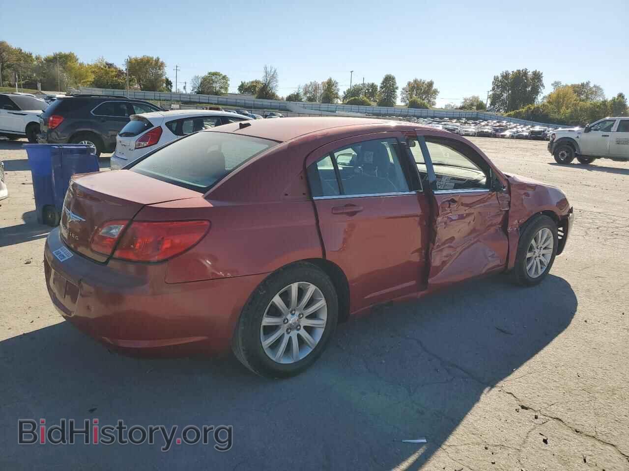2010 CHRYSLER SEBRING - VIN: 1C3CC5FB8AN231005 - Фото 3