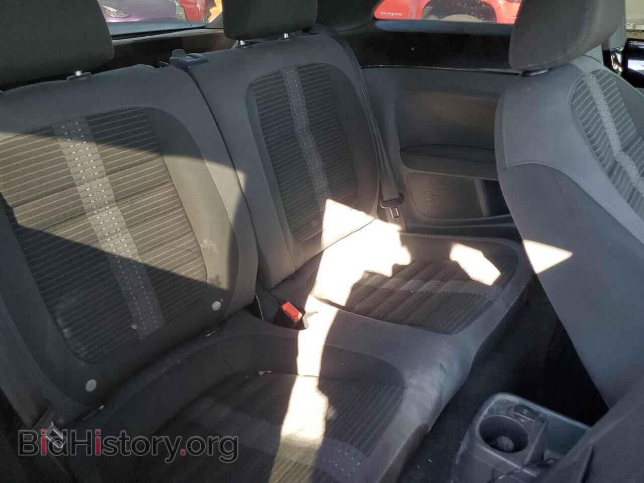 2012 VOLKSWAGEN BEETLE - VIN: 3VWVA7AT4CM618750 - Фото 10