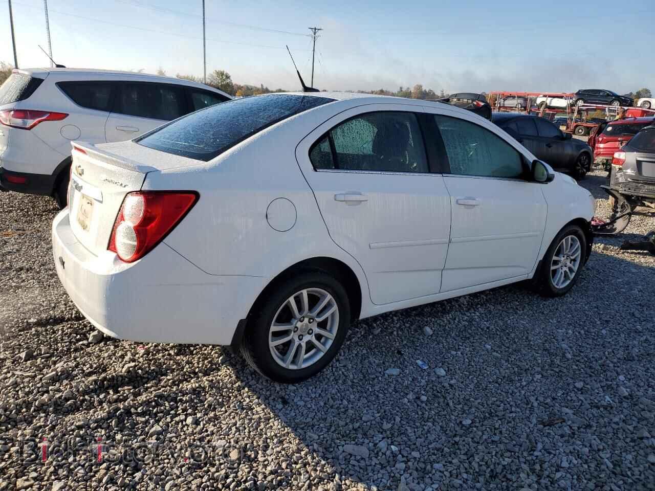 2014 CHEVROLET SONIC - VIN: 1G1JC5SH2E4240395 - Фото 3