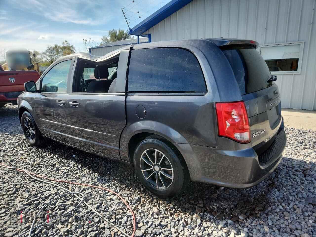 2017 DODGE CARAVAN - VIN: 2C4RDGBG3HR820069 - Фото 2