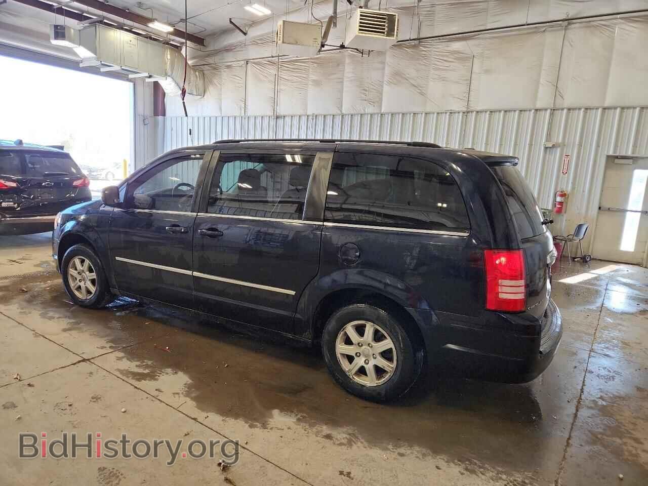 2010 CHRYSLER MINIVAN - VIN: 2A4RR8D12AR451706 - Фото 2