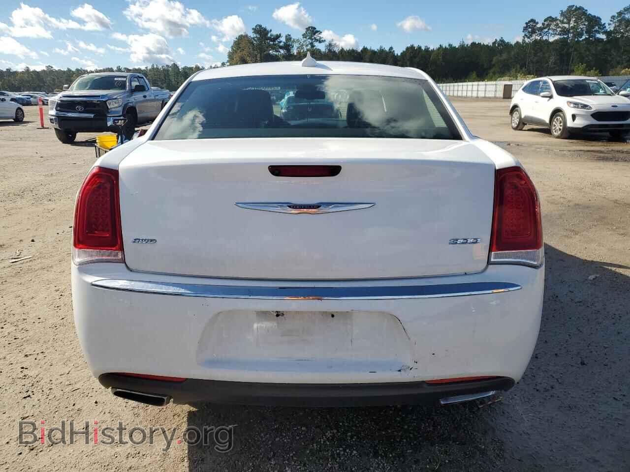 2017 CHRYSLER 300 - VIN: 2C3CCARGXHH610364 - Фото 6