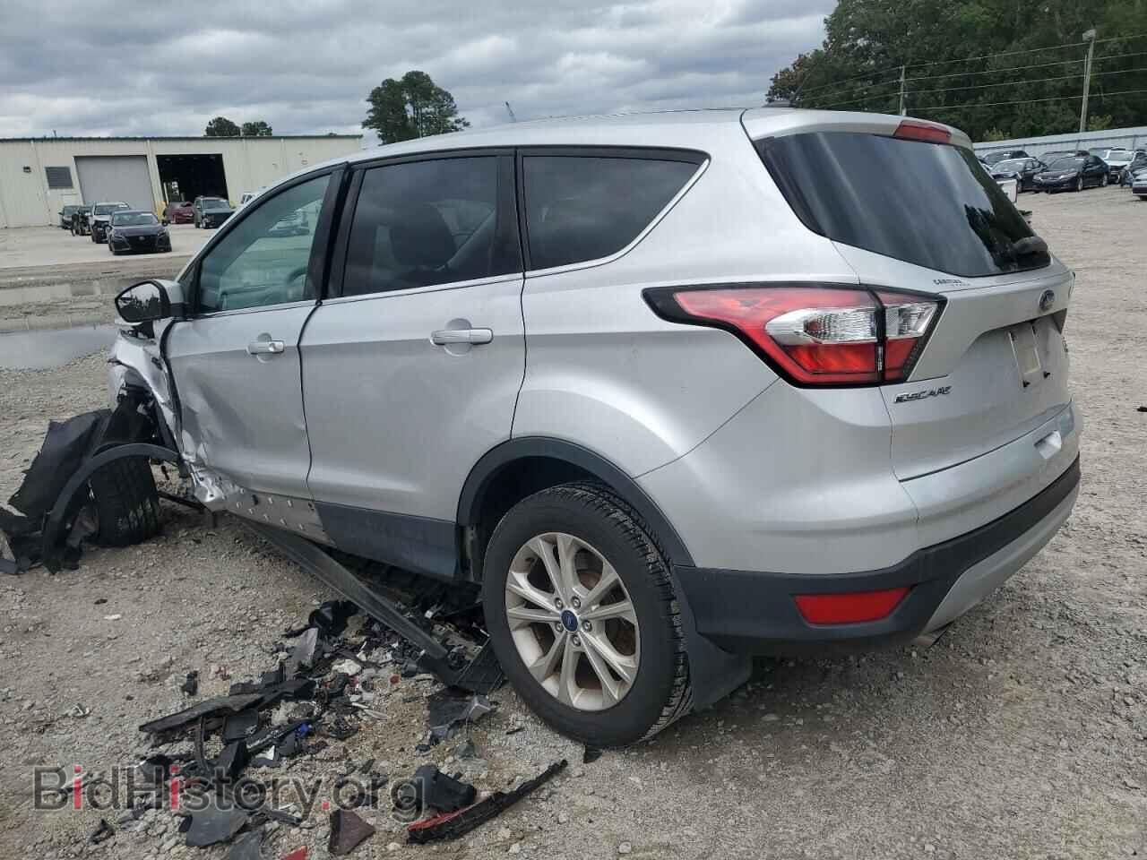 2017 FORD ESCAPE - VIN: 1FMCU0GD7HUC18057 - Фото 2