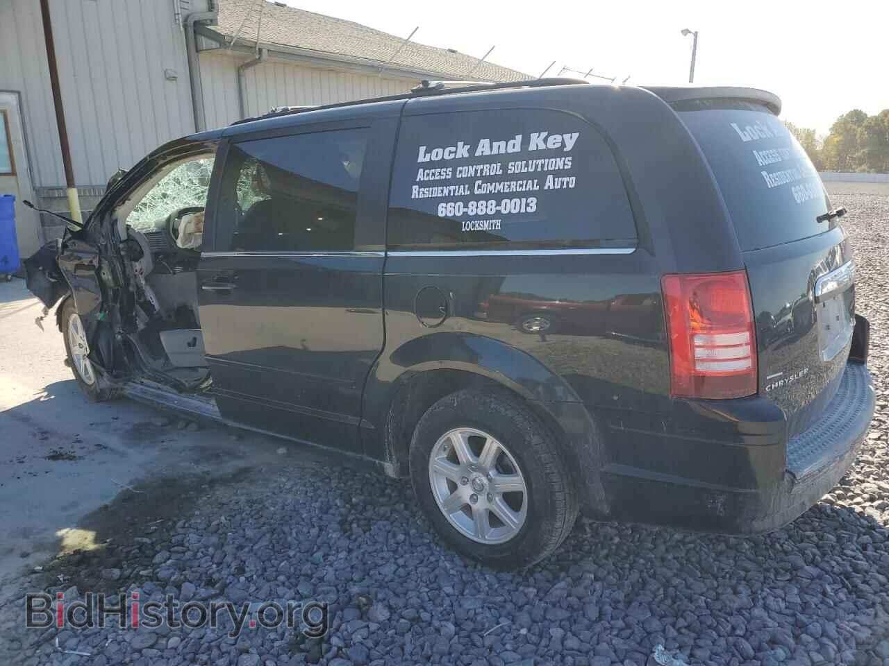 2010 CHRYSLER MINIVAN - VIN: 2A4RR2D11AR391852 - Фото 2