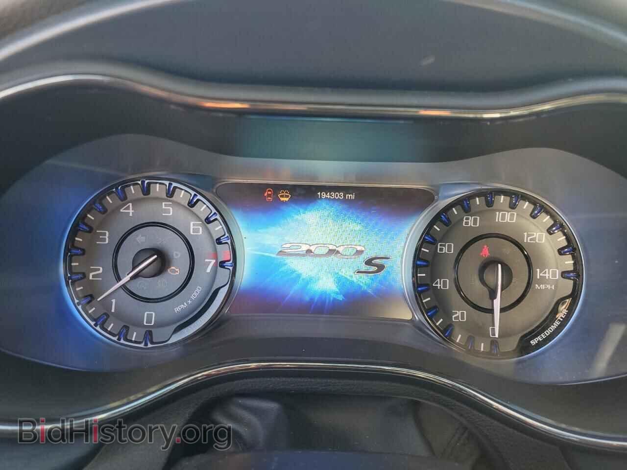 2015 CHRYSLER 200 - VIN: 1C3CCCBG3FN673624 - Фото 9