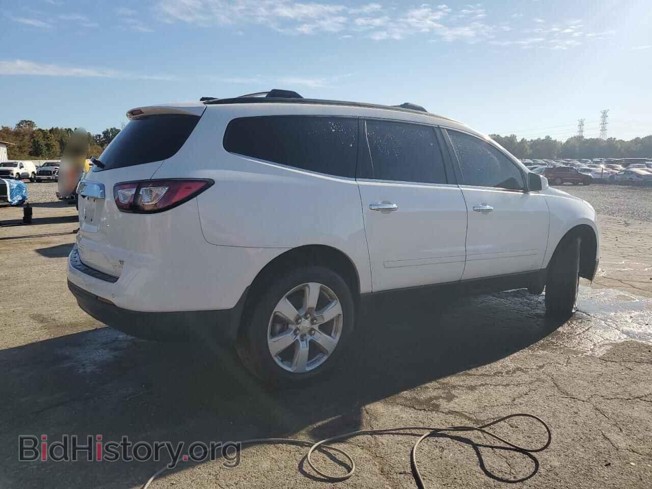 2017 CHEVROLET TRAVERSE - VIN: 1GNKRGKD3HJ303083 - Фото 3