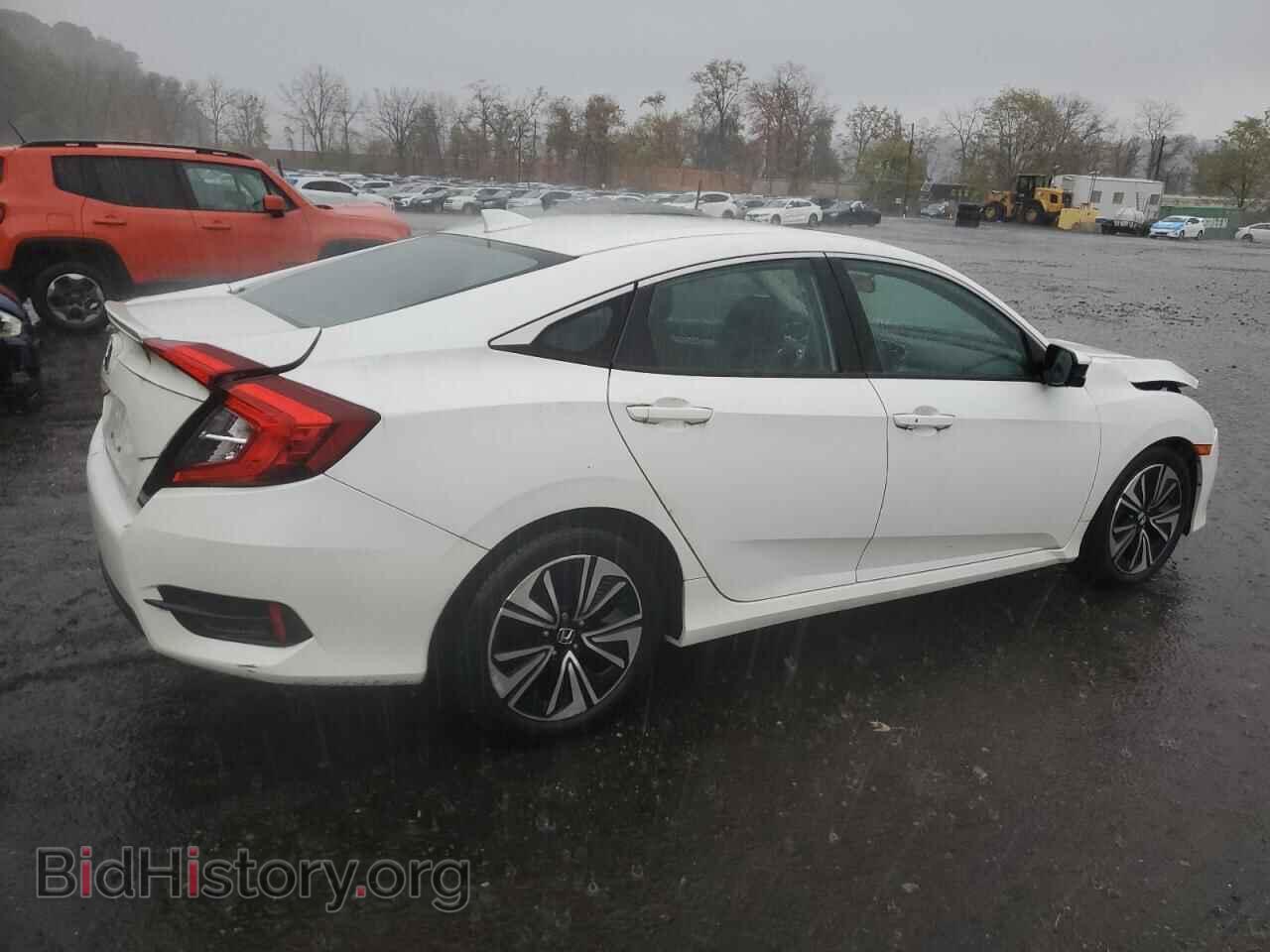 2017 HONDA CIVIC - VIN: 2HGFC1F32HH645668 - Фото 3