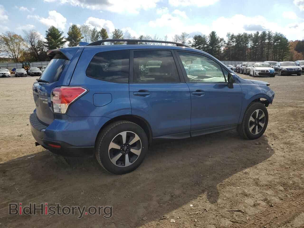 2017 SUBARU FORESTER - VIN: JF2SJAGC0HH490675 - Фото 3