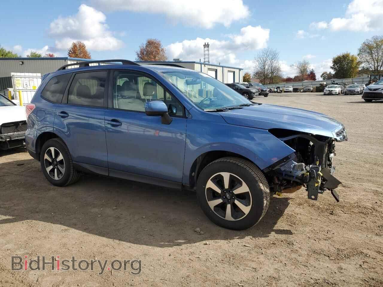 2017 SUBARU FORESTER - VIN: JF2SJAGC0HH490675 - Фото 4