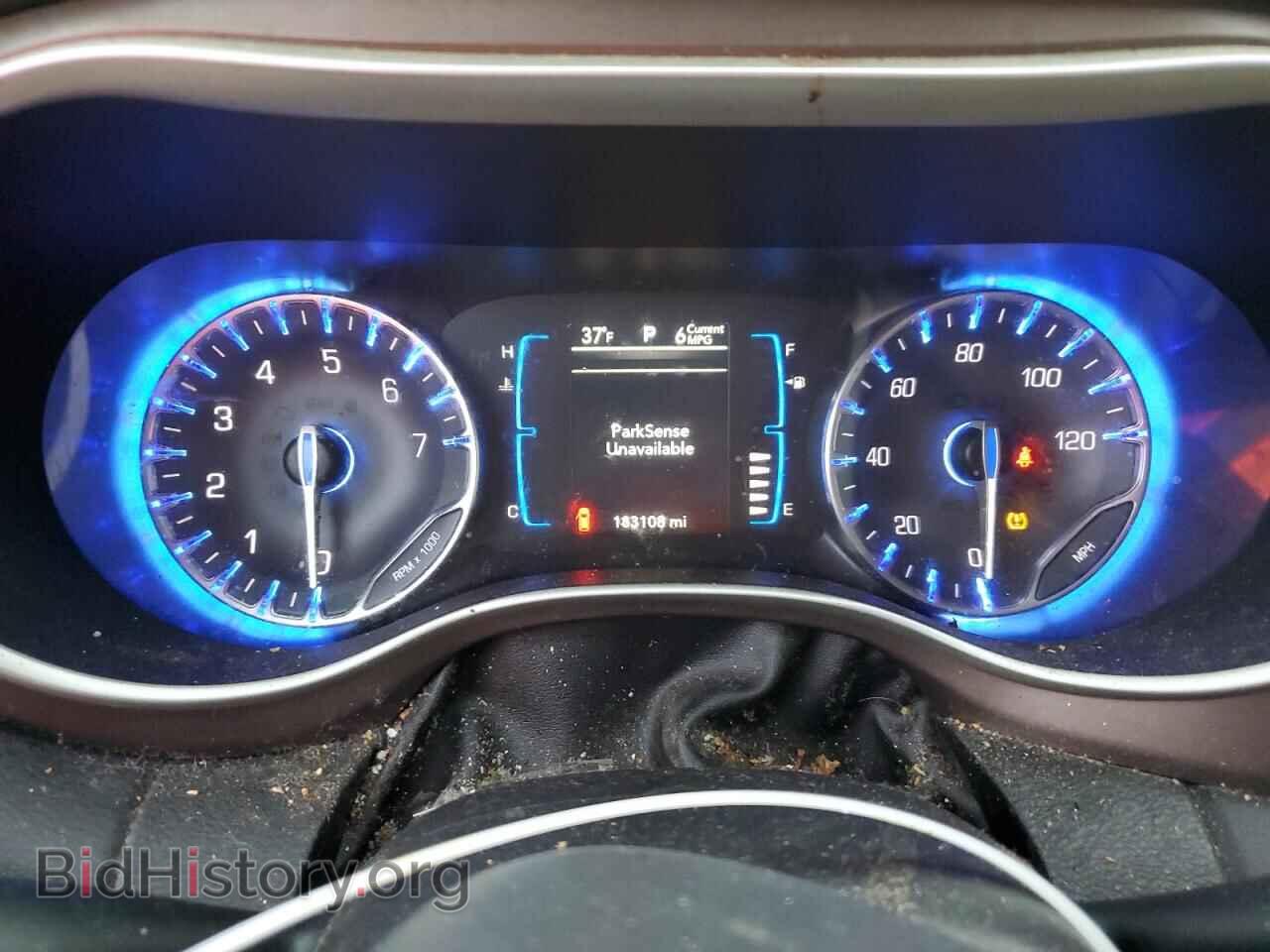 2017 CHRYSLER All Models - VIN: 2C4RC1BG8HR537330 - Фото 9