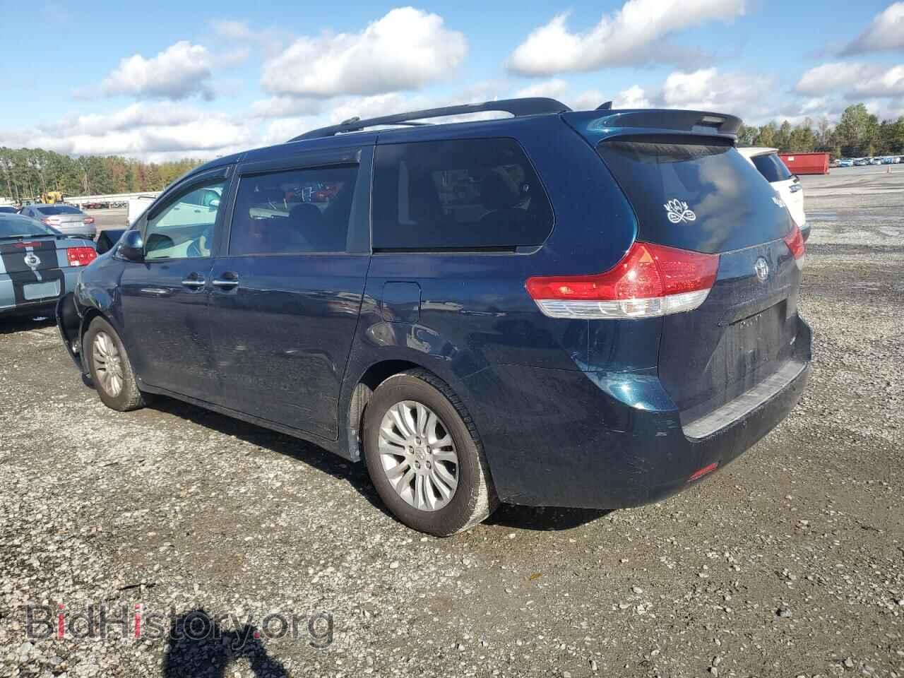 2011 TOYOTA All Models - VIN: 5TDYK3DC3BS005700 - Фото 2