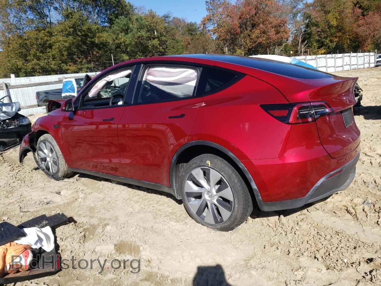 2024 TESLA MODEL Y - VIN: 7SAYGDEE8RA260929 - Фото 2
