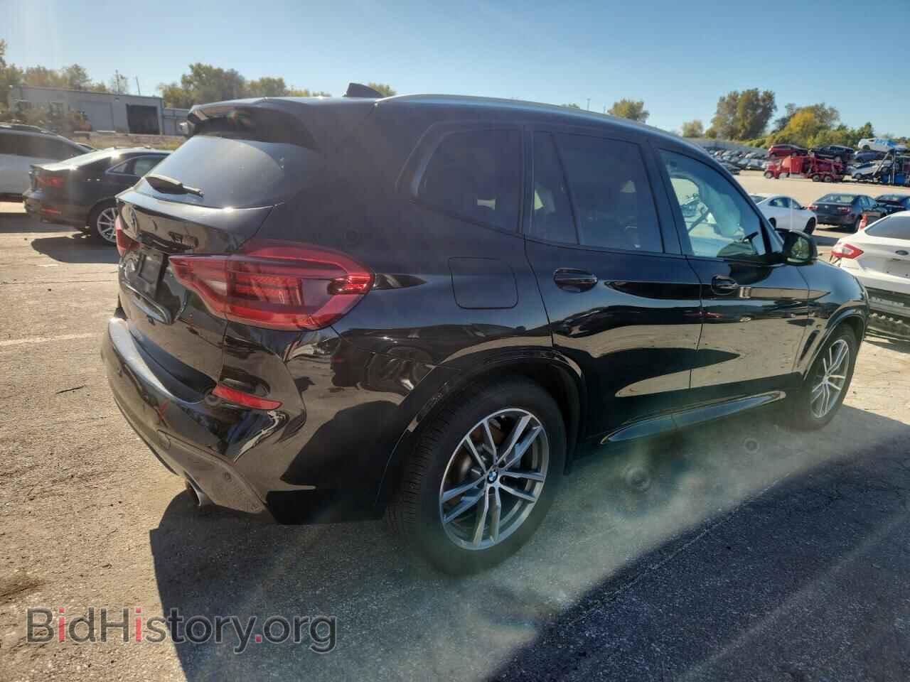 2018 BMW X3 - VIN: 5UXTR9C55JLD68027 - Фото 3