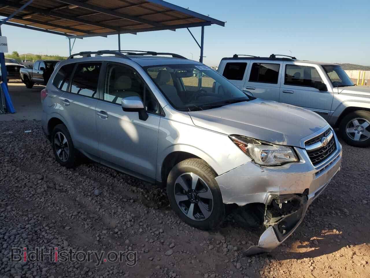 2017 SUBARU FORESTER - VIN: JF2SJAGC8HH456905 - Фото 4