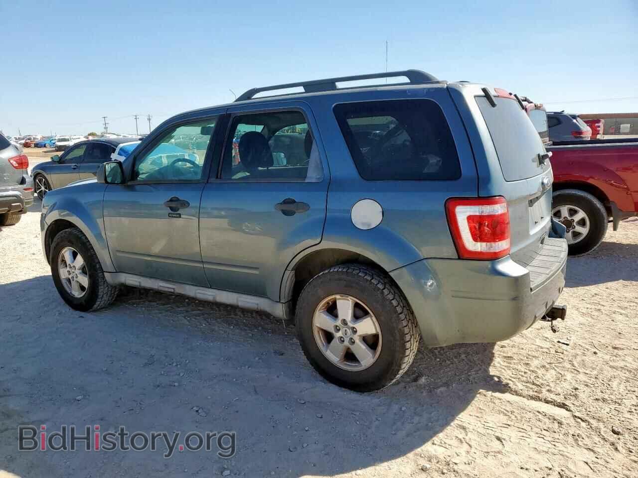 2010 FORD ESCAPE - VIN: 1FMCU0D70AKB11349 - Фото 2