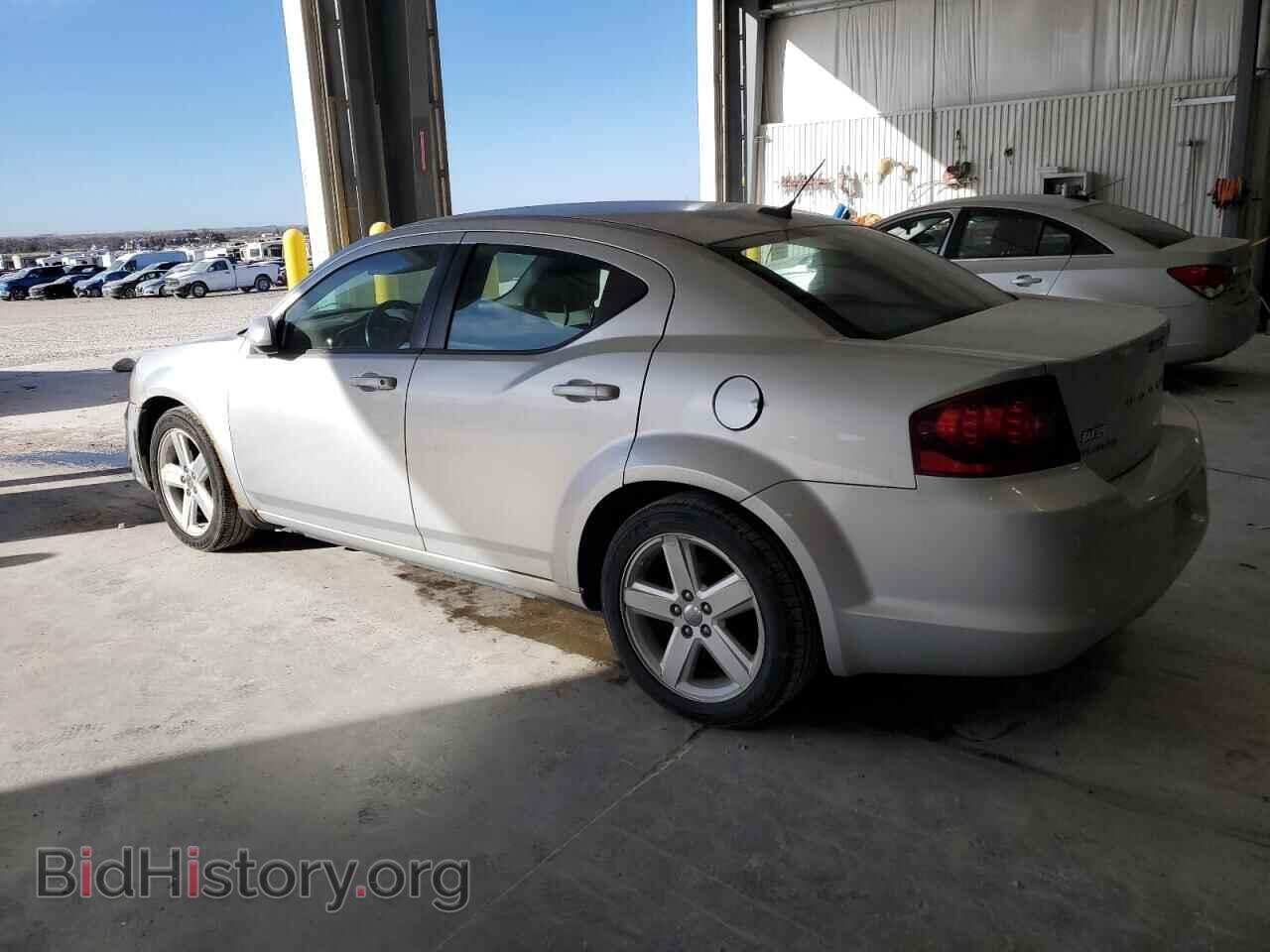 2011 DODGE AVENGER - VIN: 1B3BD1FB0BN590879 - Photo 2