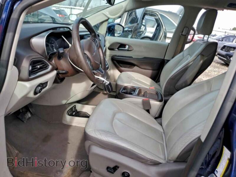 2017 Chrysler PACIFICA (VIN 2C4RC1BG2HR713384) — photo 7 of 13