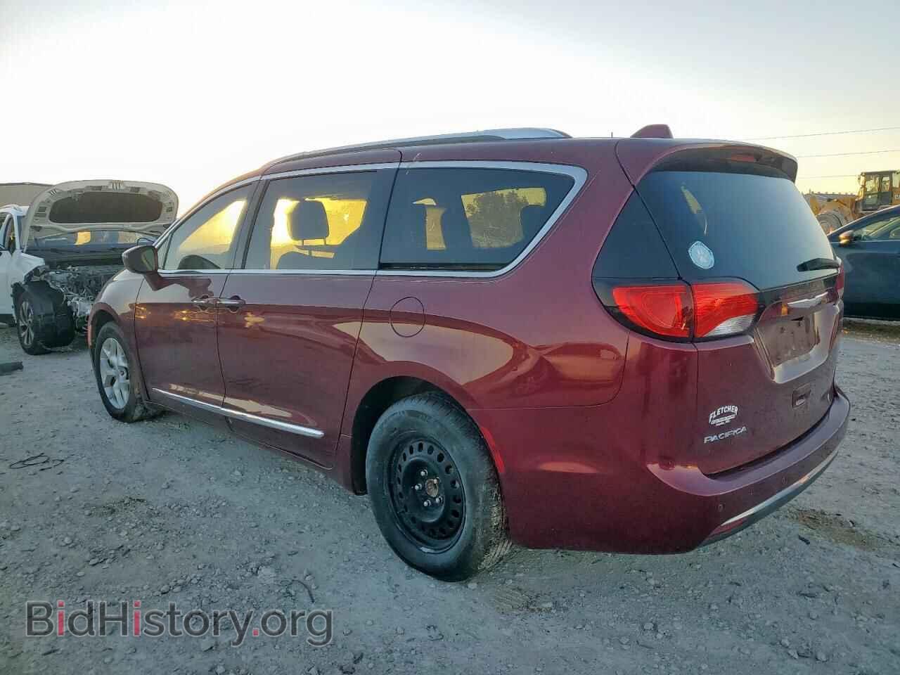 2017 CHRYSLER PACIFICA - VIN: 2C4RC1EG1HR531381 - Photo 2