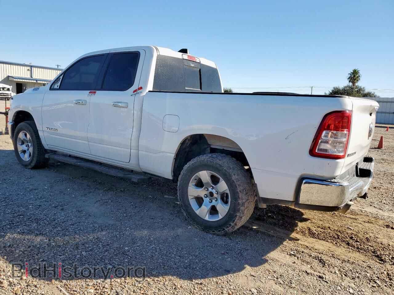 2020 RAM 1500 - VIN: 1C6RREBT0LN294824 - Фото 2