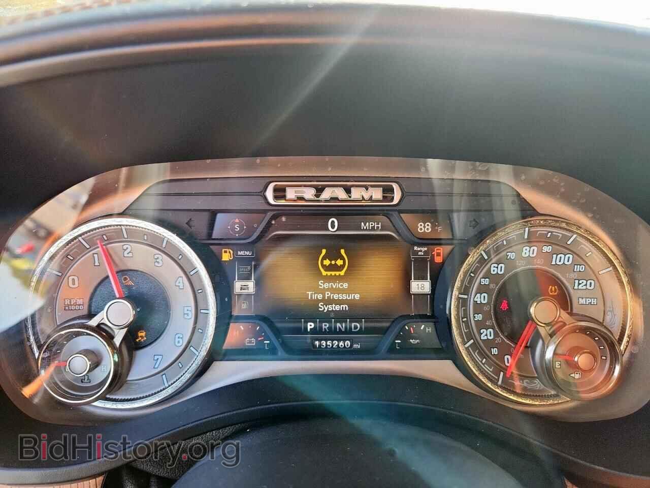 2019 RAM 1500 - VIN: 1C6SRFKT6KN839513 - Фото 9
