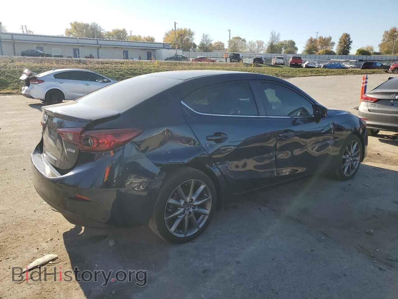 2018 MAZDA 3 - VIN: 3MZBN1V38JM205662 - Фото 3