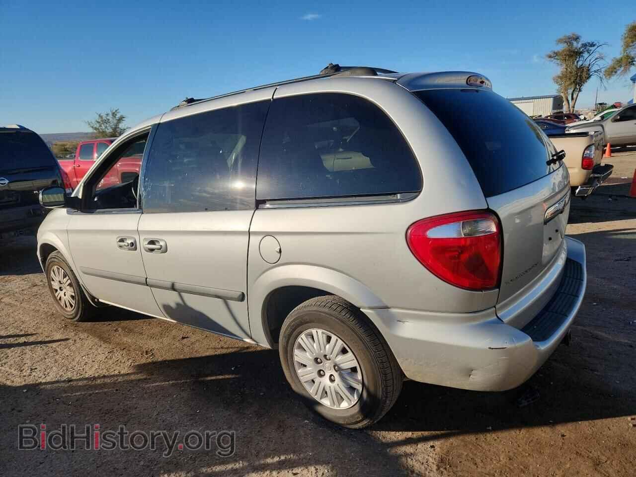 2005 CHRYSLER MINIVAN - VIN: 1C4GP45R05B438862 - Photo 2