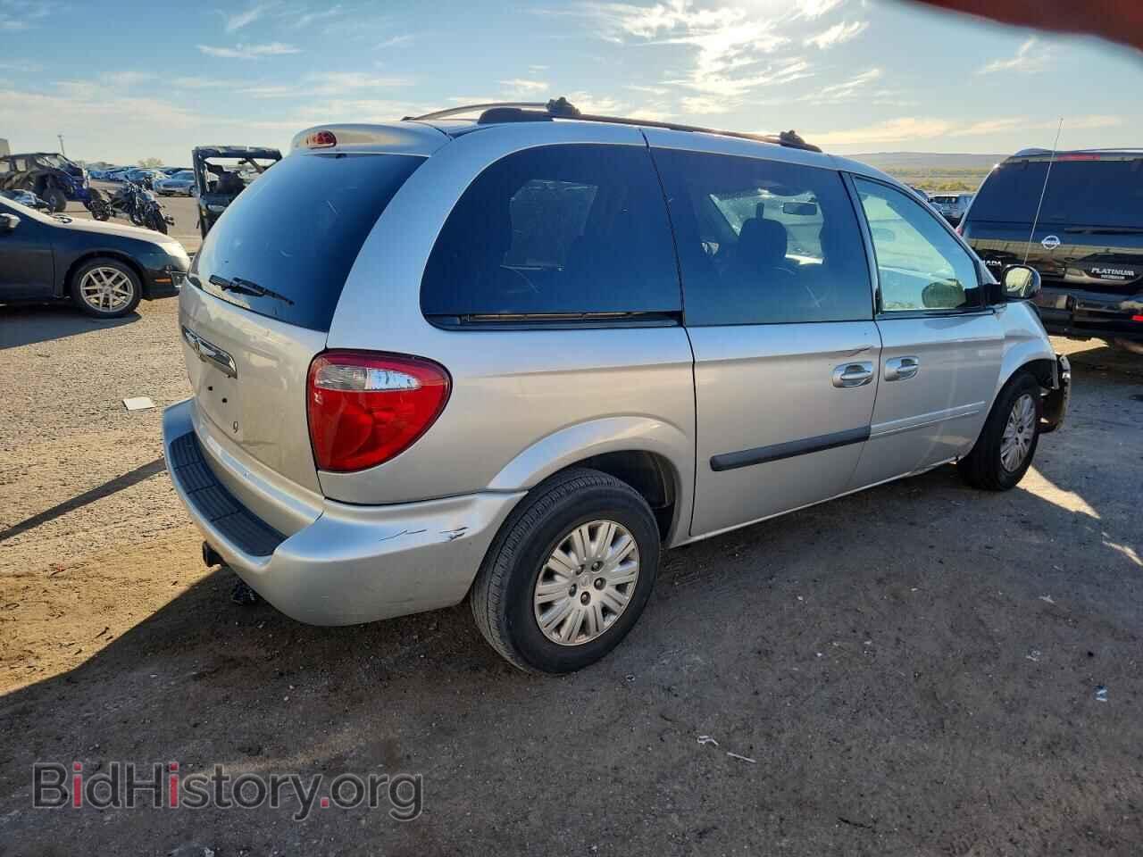 2005 CHRYSLER MINIVAN - VIN: 1C4GP45R05B438862 - Photo 3