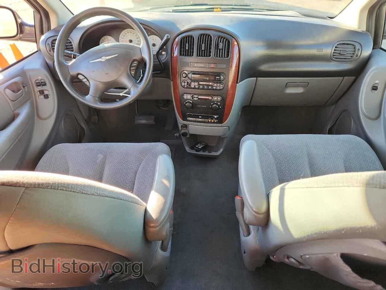 2005 CHRYSLER MINIVAN - VIN: 1C4GP45R05B438862 - Photo 8